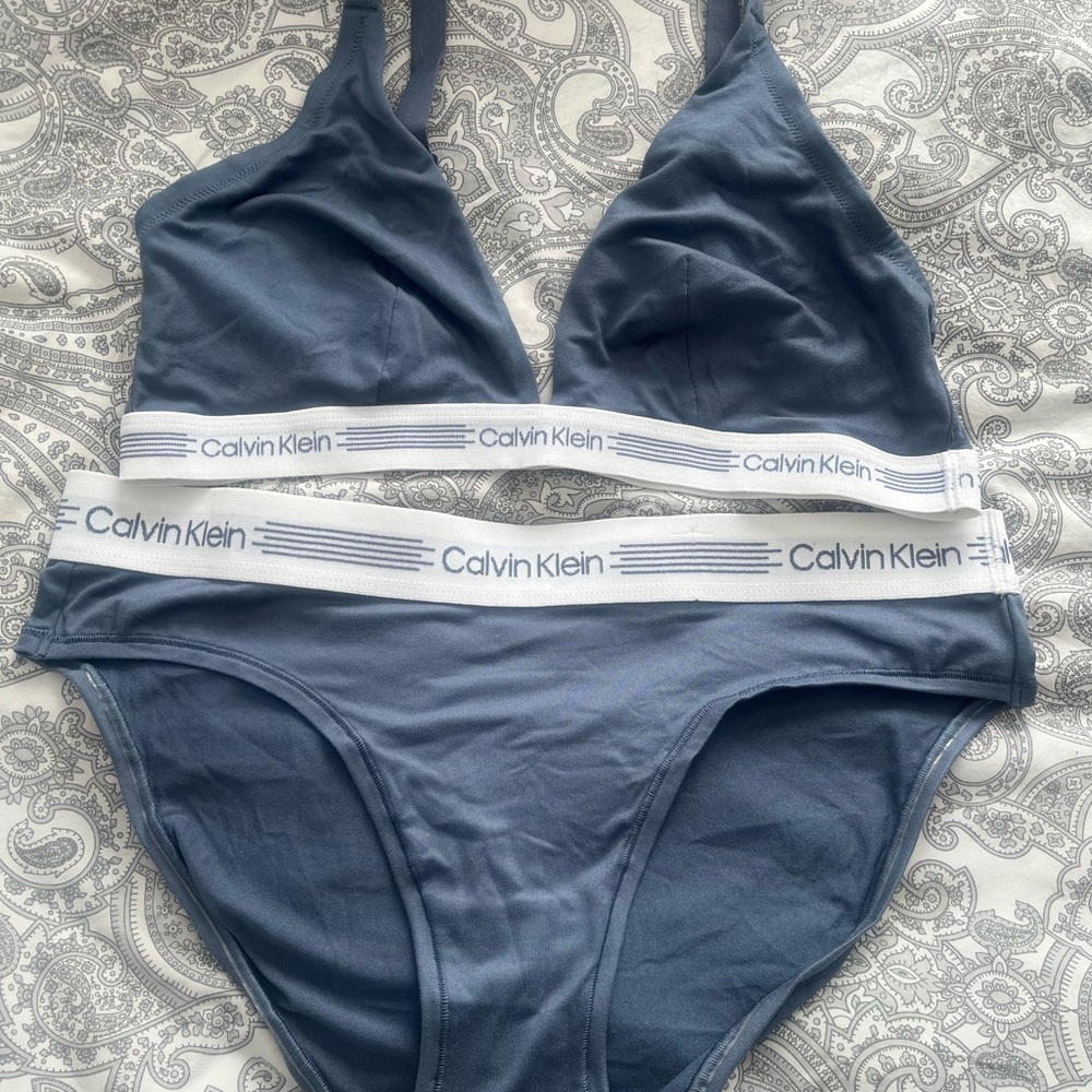 Calvin Klein Blue Bralette Set